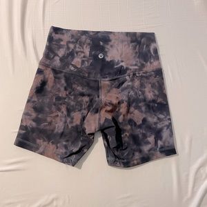 Lululemon Align 6” Biker Shorts!
